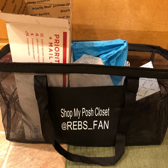 Poshmark Ambassador: Caro and #1 employee: Kitsu - Picture 6 of 9